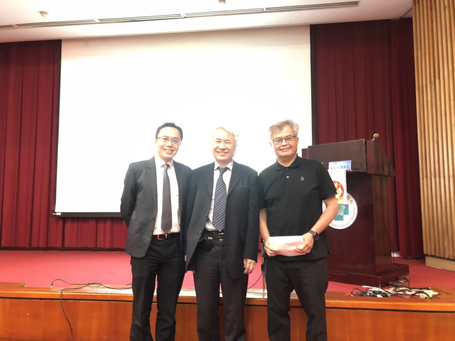 *王宇澄 醫師 *吳造中 理事長* 杜思德 醫師