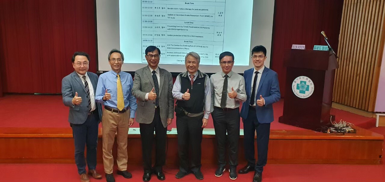 曹承榮醫師 王國陽理事 陳文鍾理事 吳造中理事長 蘇峻弘 醫師 杜柏村 醫師