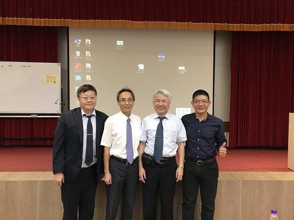 ▲徐中和醫師▲王國陽理事▲吳造中理事長▲翁國昌醫師